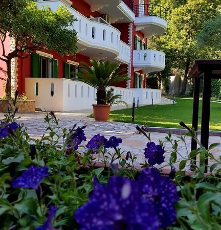 Oasis Exclusive Aparthotel Parga Exterior foto